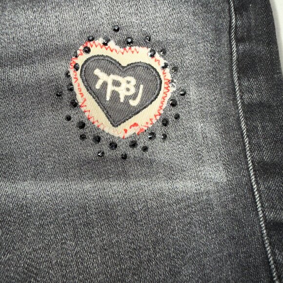 True Religion Women's Halle Mid Rise Super Skinny Patched Jeans 31 Peace Sign - Picture 9 of 16